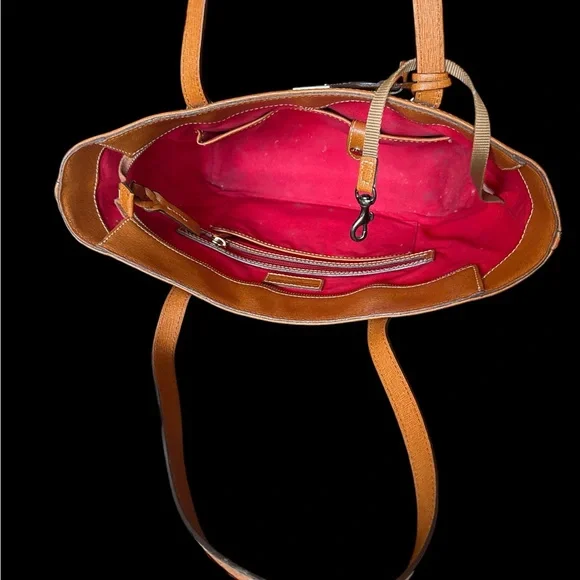 Dooney & Bourke Vintage Tan Leather Tote with Gold Hardware - Picture 10 of 13